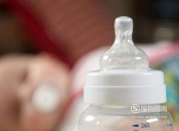 新生儿奶瓶怎么选择？初生婴儿选择什么奶瓶好？