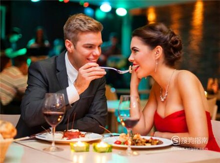 和女朋友约会一起吃什么饭？