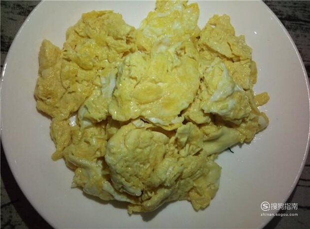丝瓜炒鸡蛋的家常做法，好看又好吃