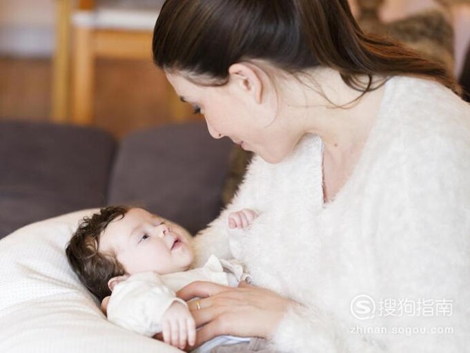 婴幼儿发烧，新手妈妈该如何处理？