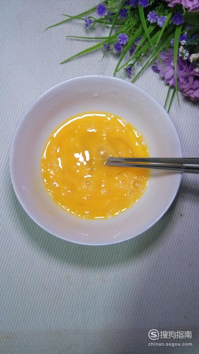 怎样做美味的青菜鸡蛋炒花卷？