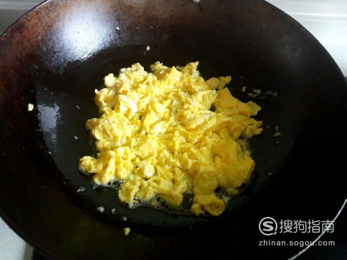 芸豆青椒丝炒鸡蛋的家常做法