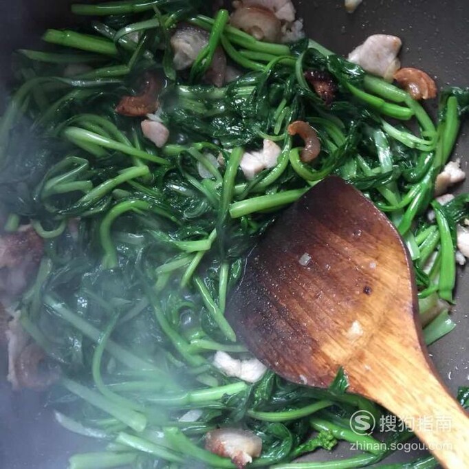 如何做小白菜炒肉好吃？
