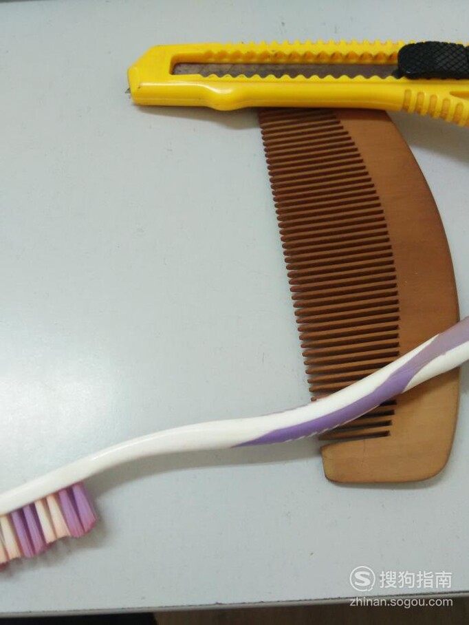 梳子的死角的正确清洗方法