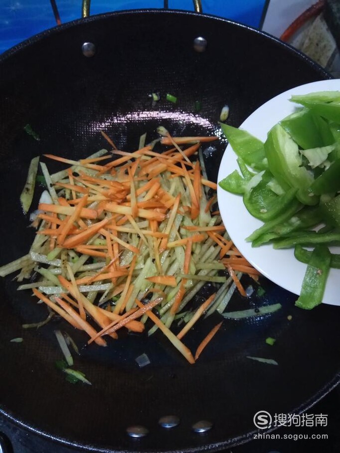 怎样做美味的豆豉炒胡萝卜白萝卜？