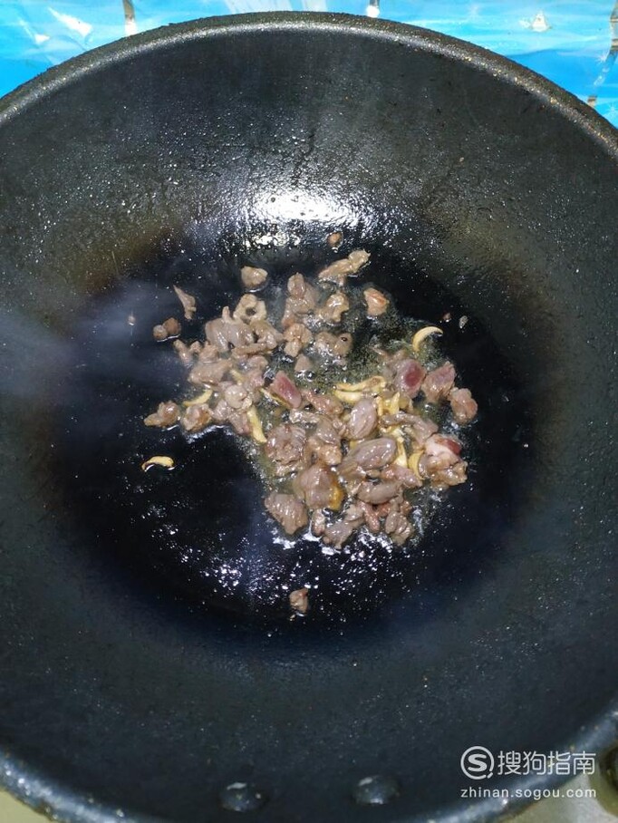 怎样做美味的山药土豆炒牛肉？