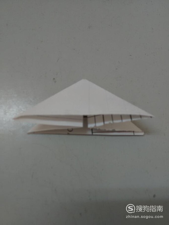 如何手工制作一只纸蝴蝶