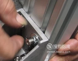 铝型材架子使用角件怎么安装